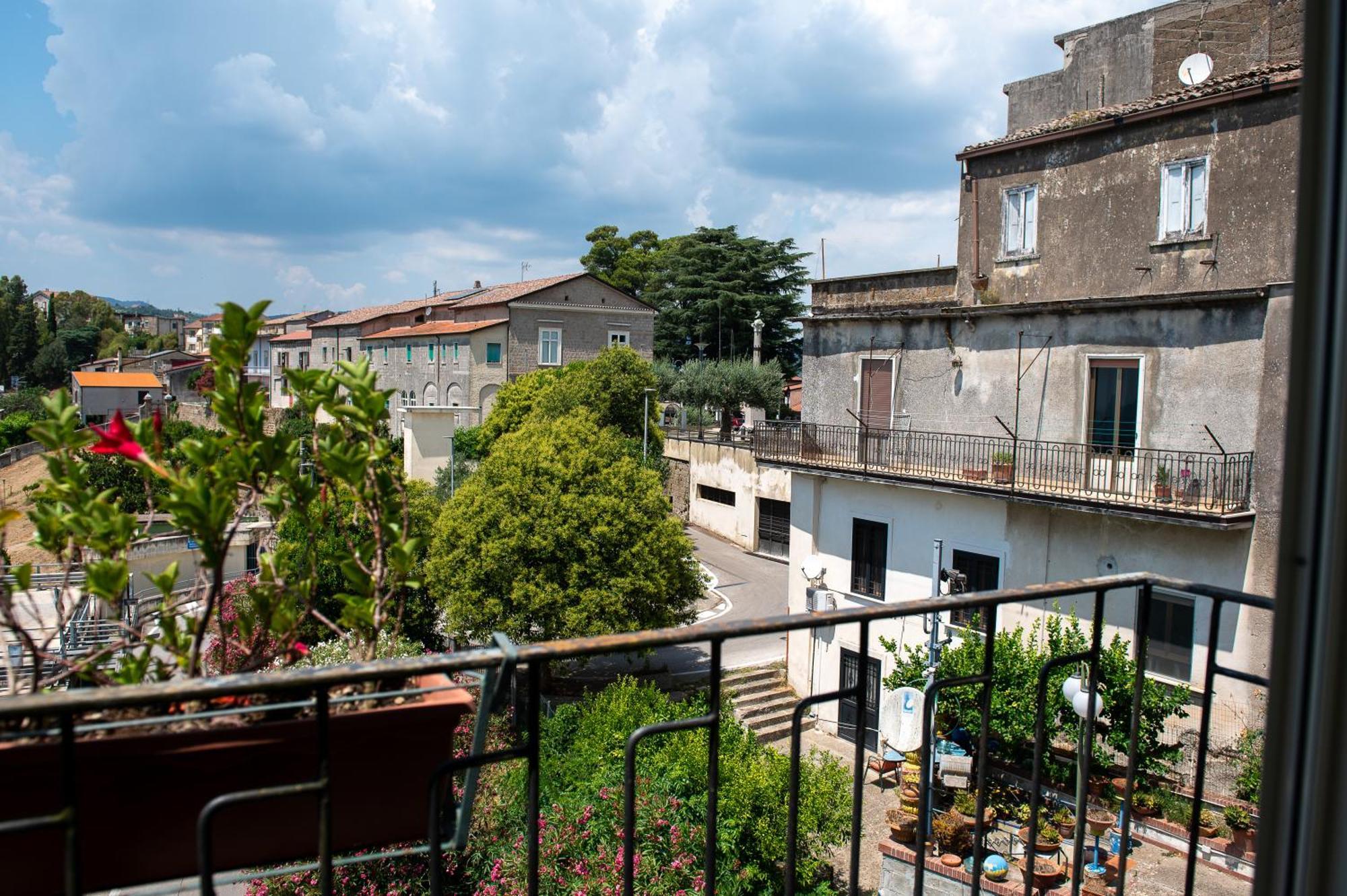 Mandevilla Home Caiazzo Екстер'єр фото